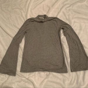 Flare sleeve gray mock turtleneck